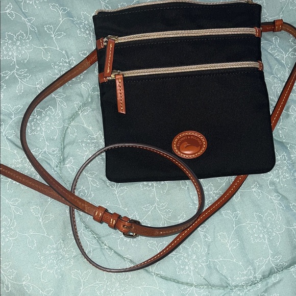 Dooney & Bourke Black Bag with Brown Logo - Picture 7 of 7